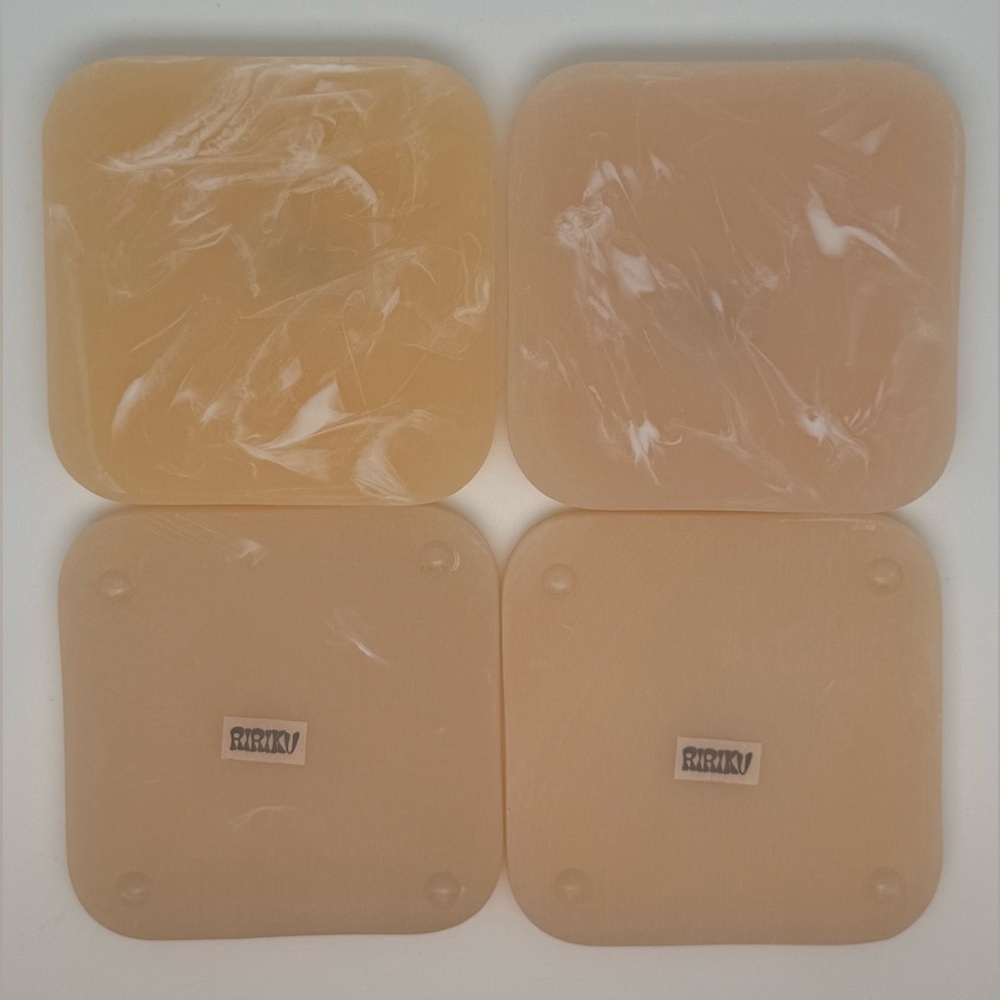 RIRIKU Resin Coasters Set of 4 w/Bumpers on Bottom to Hold Securely NWT